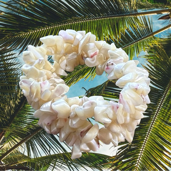 VINTAGE 1950s Sea Shell stretch cuff bracelet - Picture 2 of 16